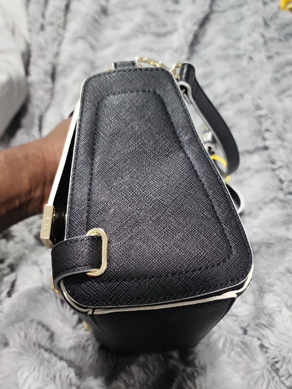 Samantha Thavasa Black Crossbody Bag with White Trim and Gold Hardware